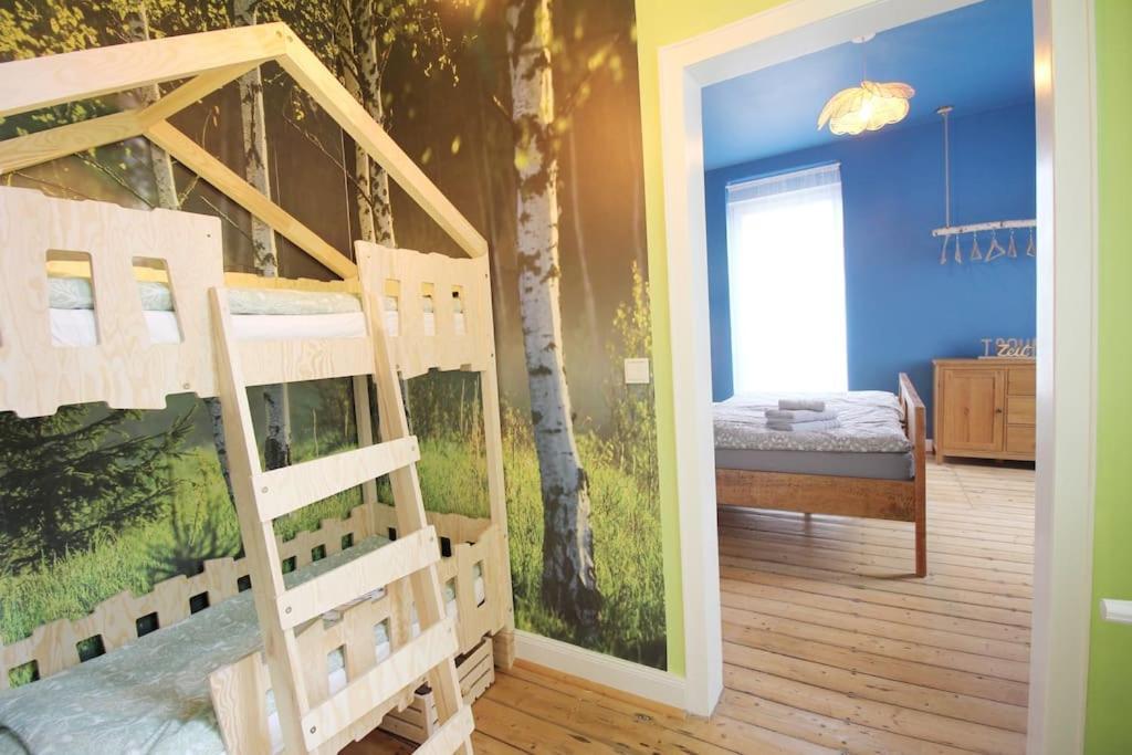 Secret Hideaways Wood Mit Kinderzimmer Messe L L Flughafen L Hbf